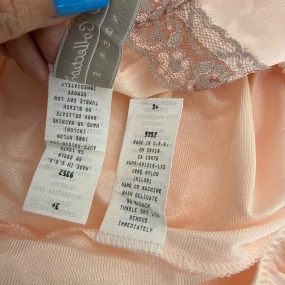 Vintage 80s Peach Pink Satin Lingerie Sleepwear Set Shorts Tank USA Made Large - Picture 6 of 7